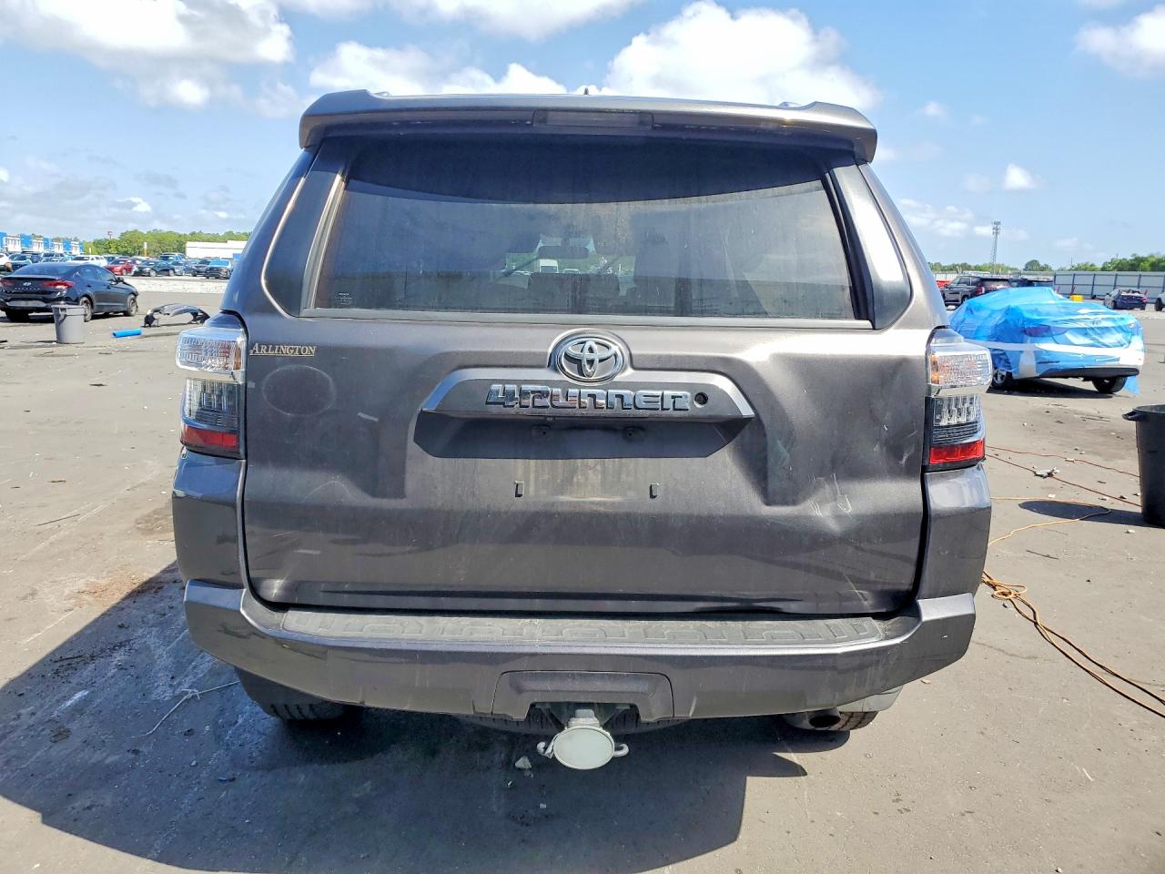 TOYOTA 4RUNNER 2017 — 7