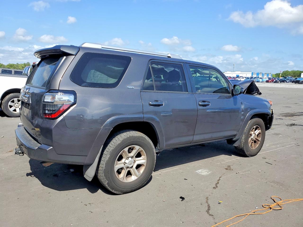 TOYOTA 4RUNNER 2017 — 4