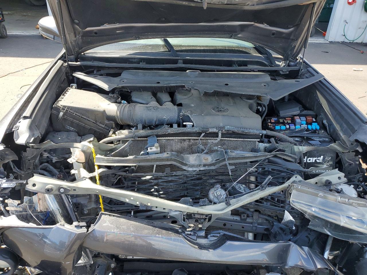 TOYOTA 4RUNNER 2017 — 13