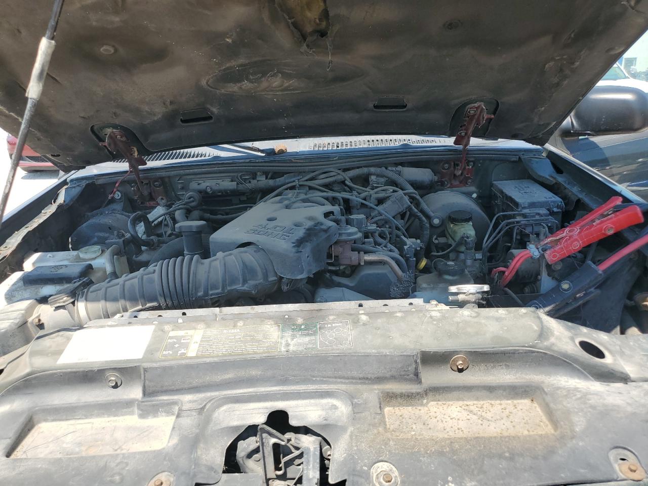 FORD EXPLORER SPORT TRAC 2004 — 13