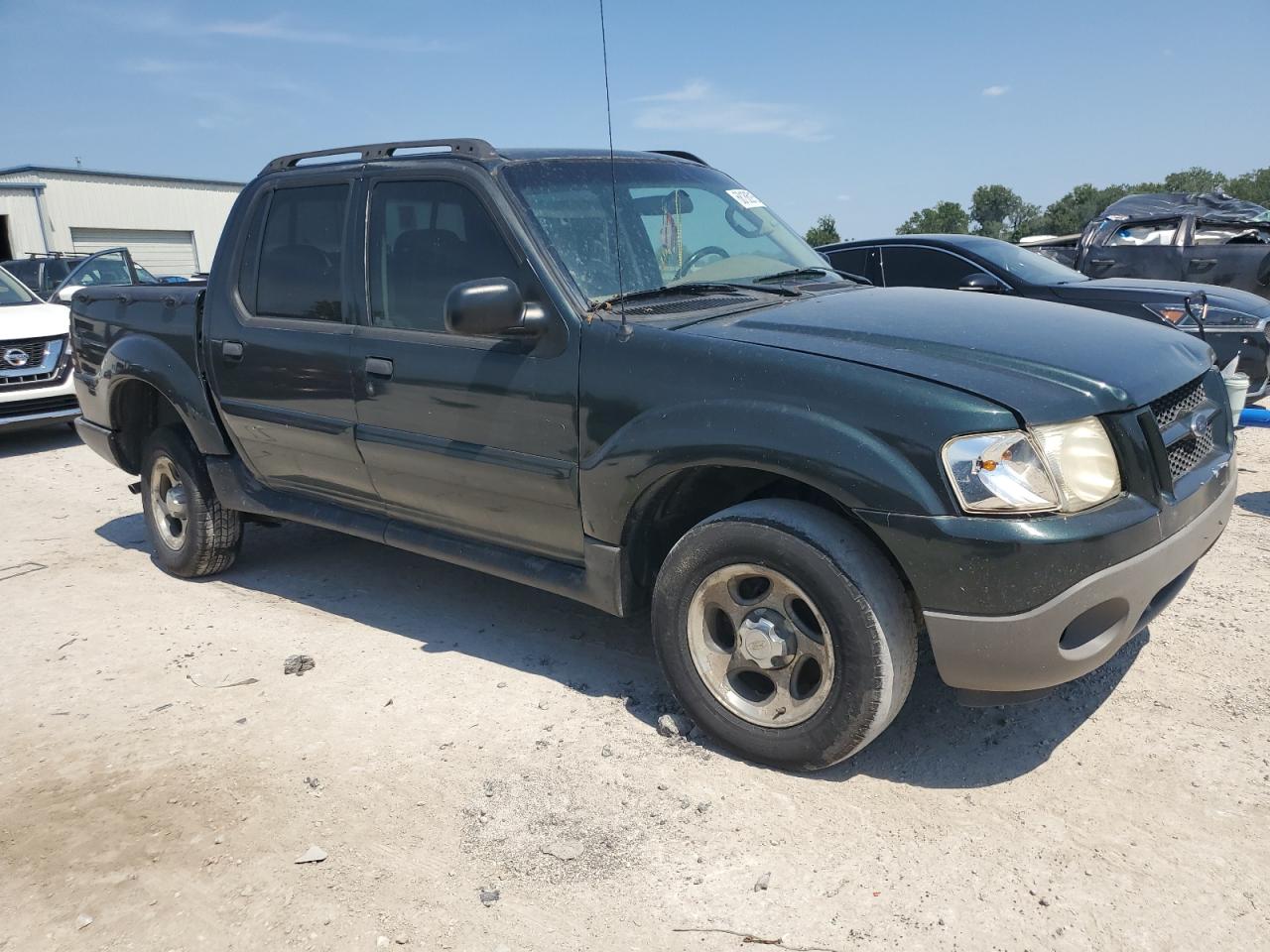 FORD EXPLORER SPORT TRAC 2004 — 5