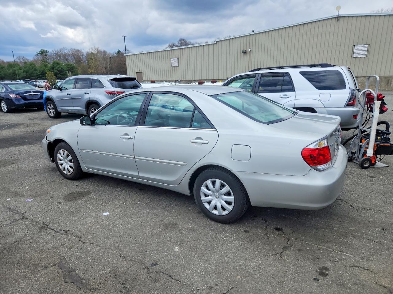 TOYOTA CAMRY 2006 — 3
