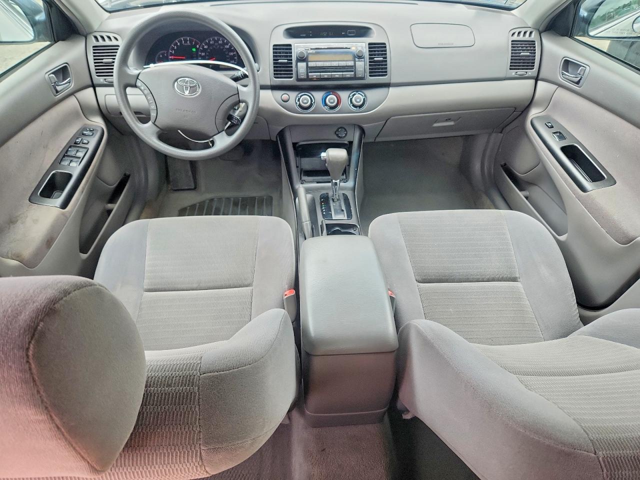 TOYOTA CAMRY 2006 — 9