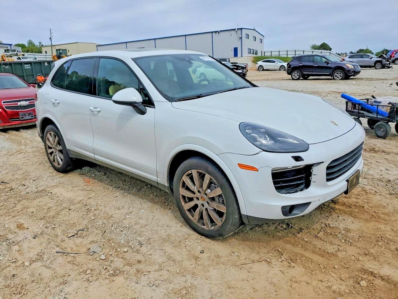 2018 PORSCHE CAYENNE