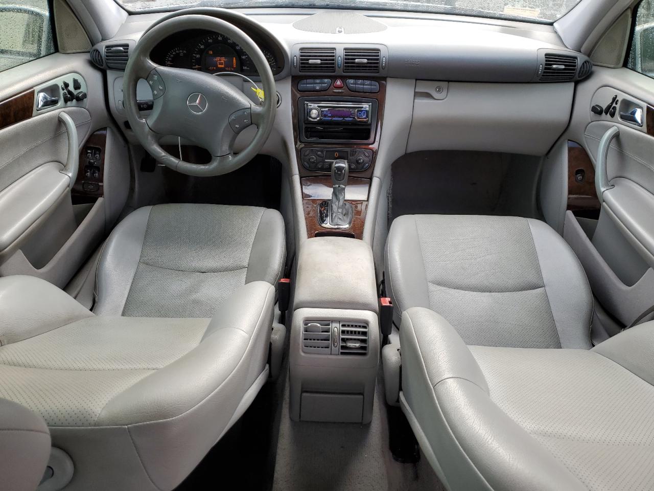 MERCEDES-BENZ C 2002 — 8