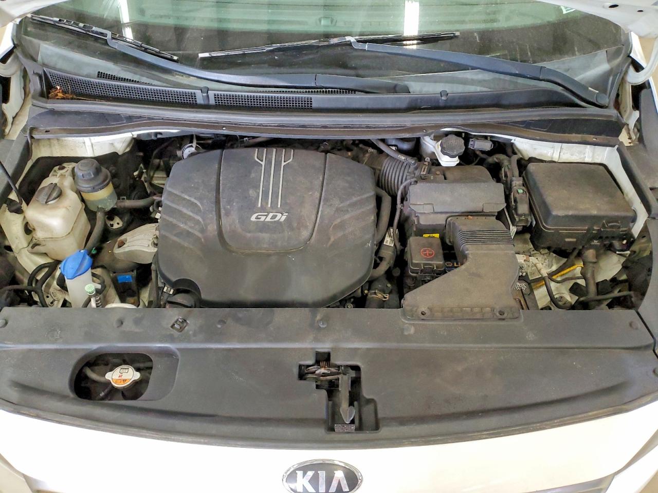 KIA SEDONA 2017 — 13