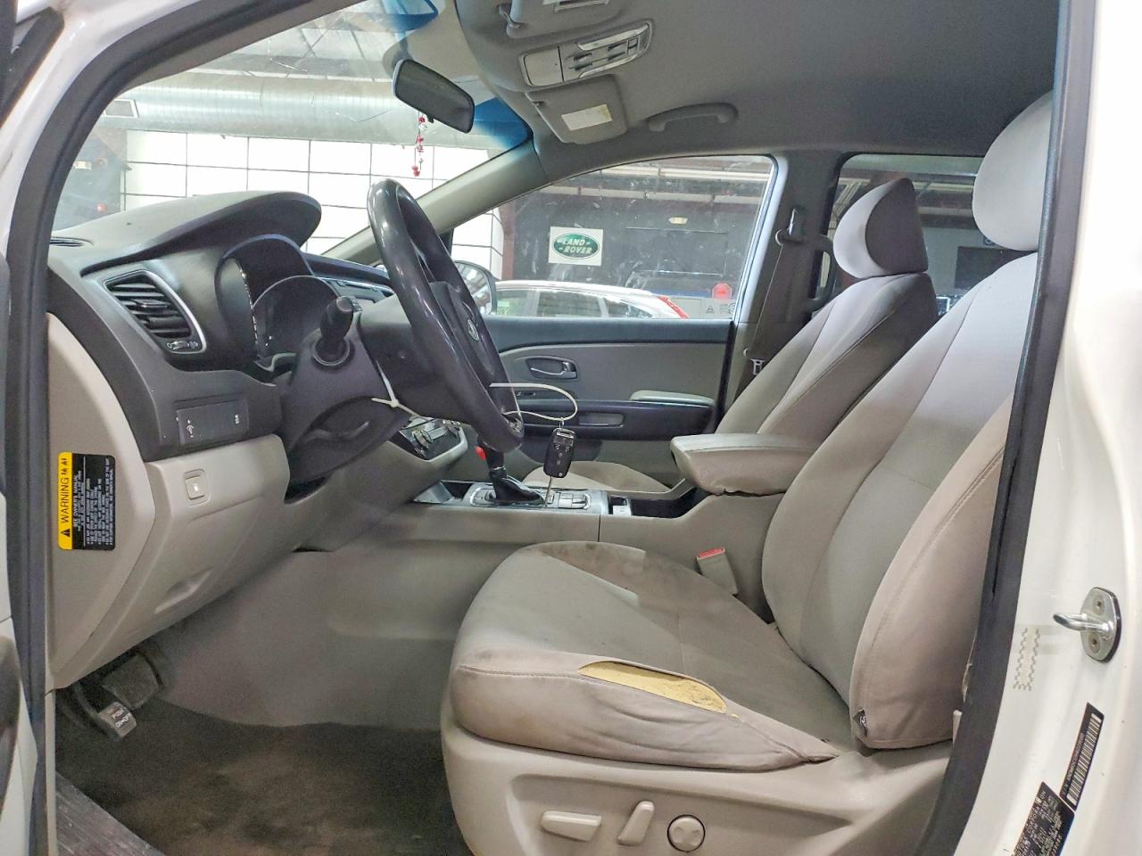 KIA SEDONA 2017 — 8