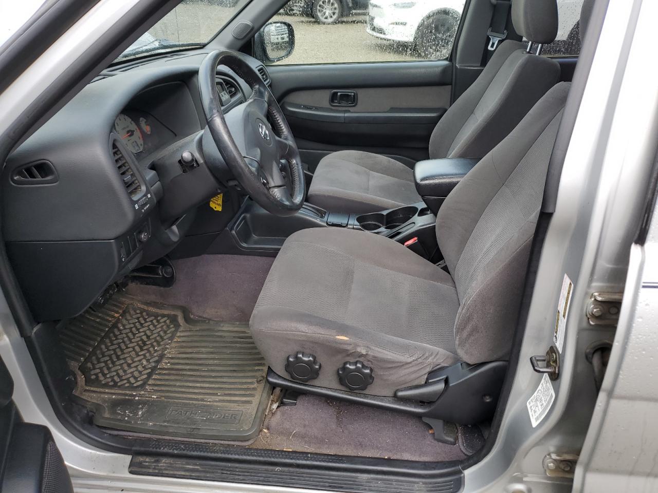 NISSAN PATHFINDER 2004 — 8