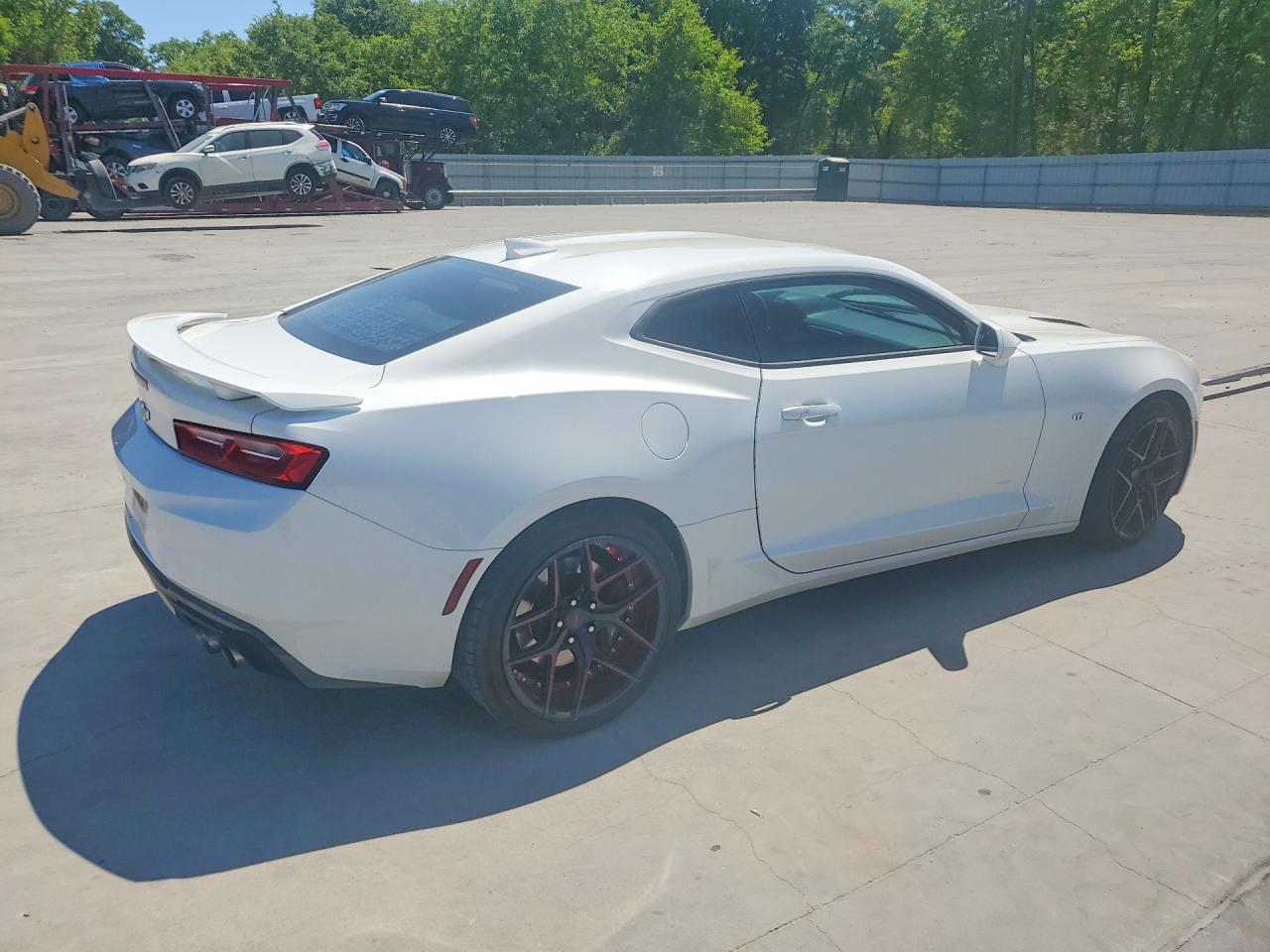 CHEVROLET CAMARO 2016 — 4