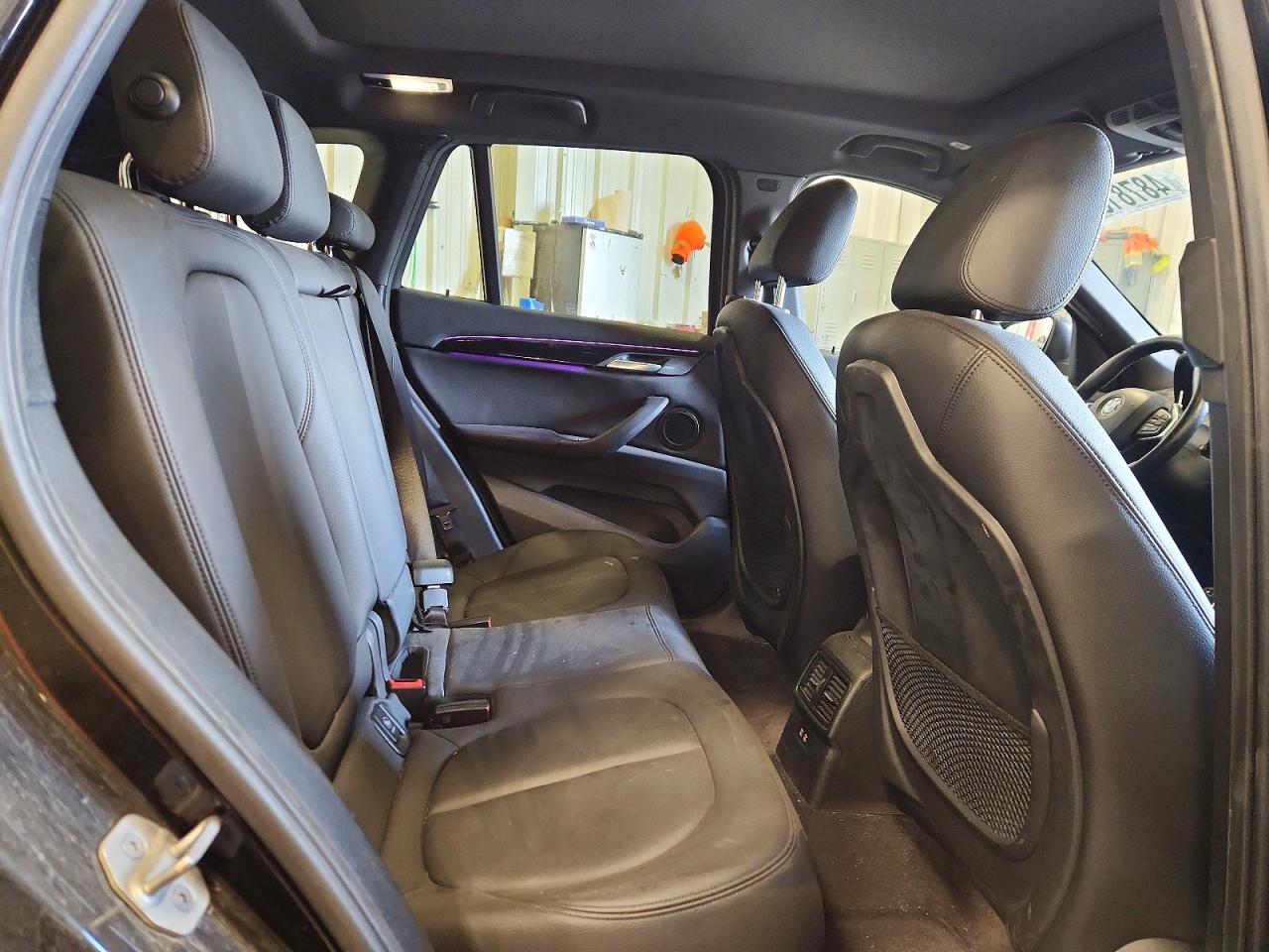BMW X1 2021 — 12