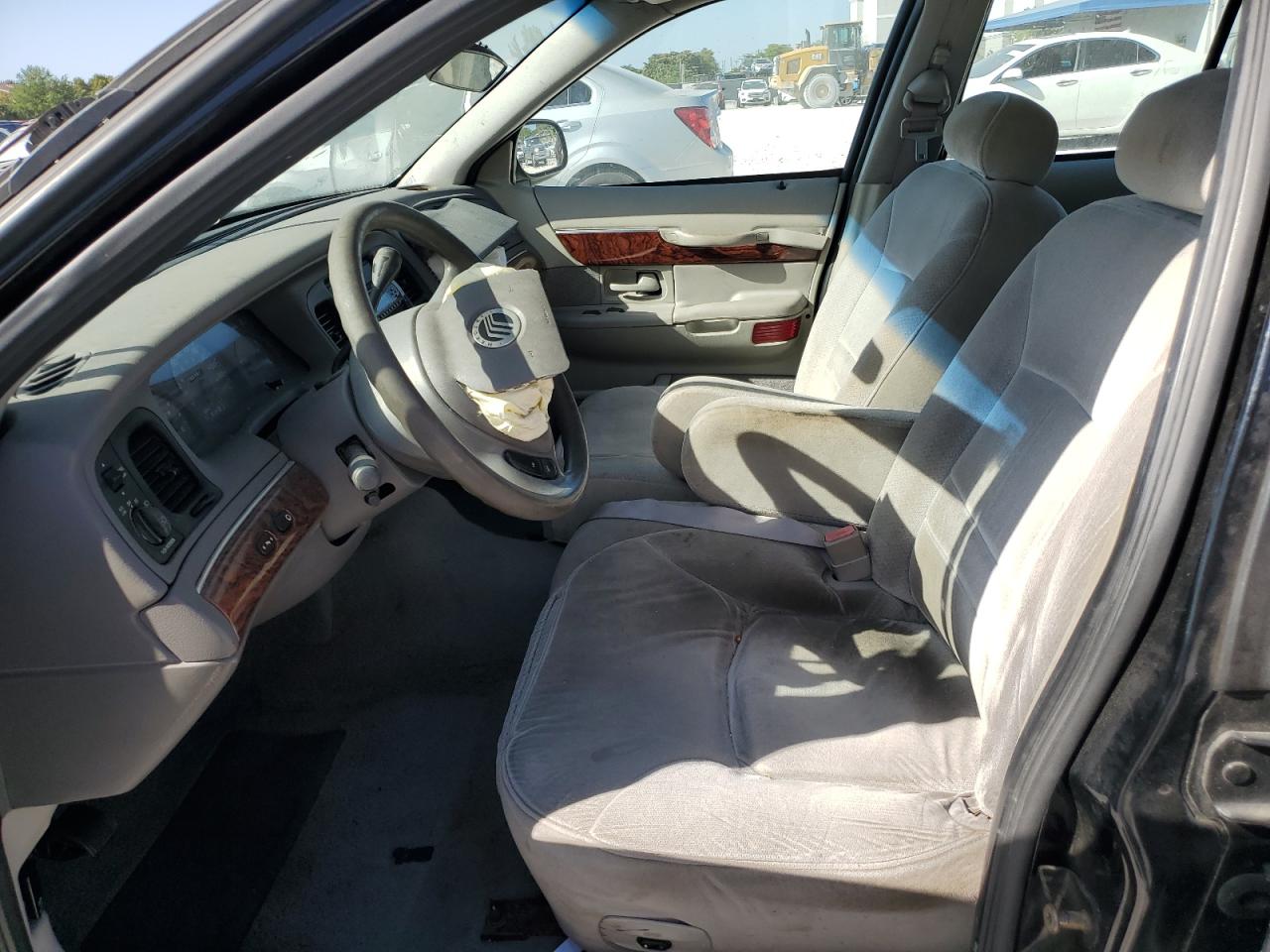 MERCURY GRAND MARQUIS 2002 — 8