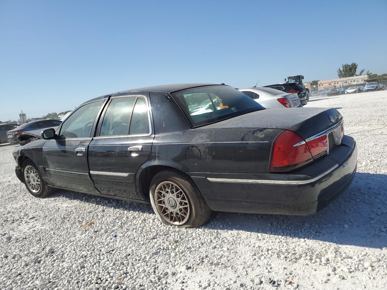 MERCURY GRAND MARQUIS 2002 — 3