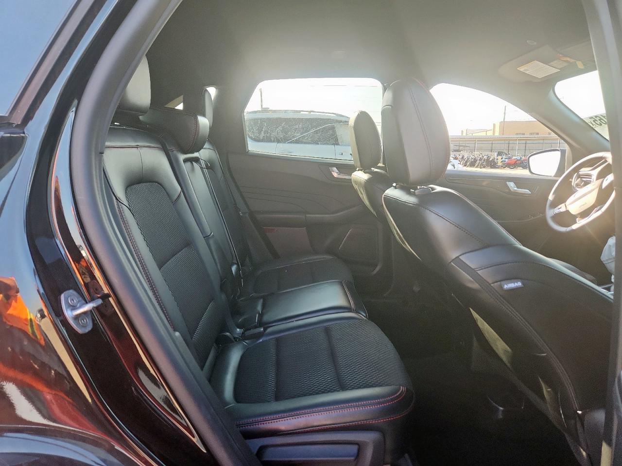 FORD ESCAPE 2024 — 12