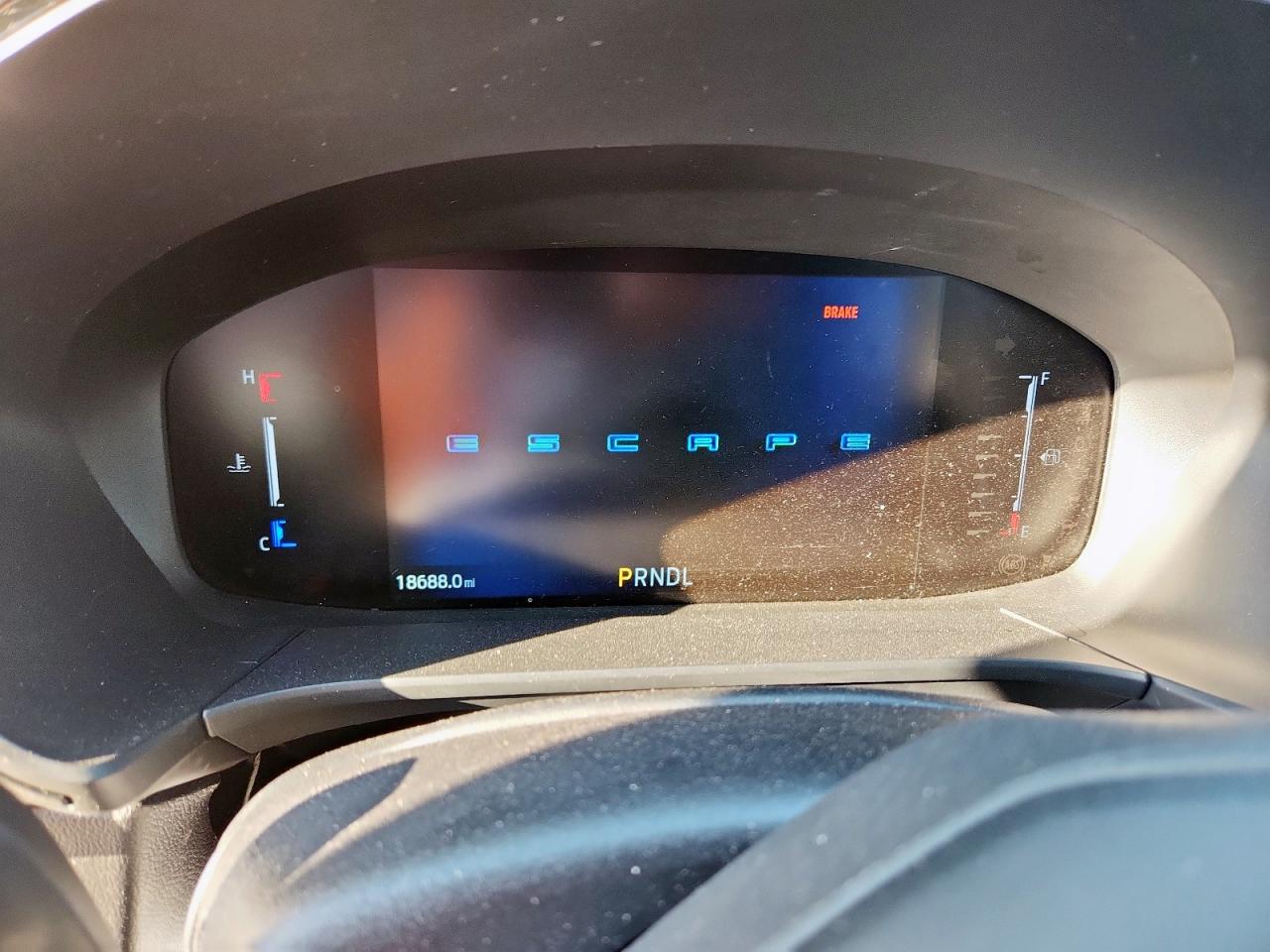 FORD ESCAPE 2024 — 10