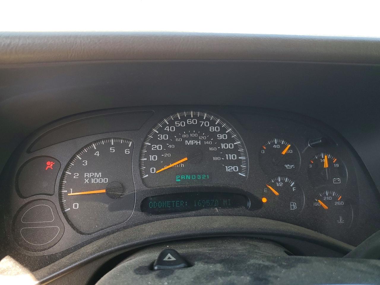 CHEVROLET TAHOE 2005 — 10