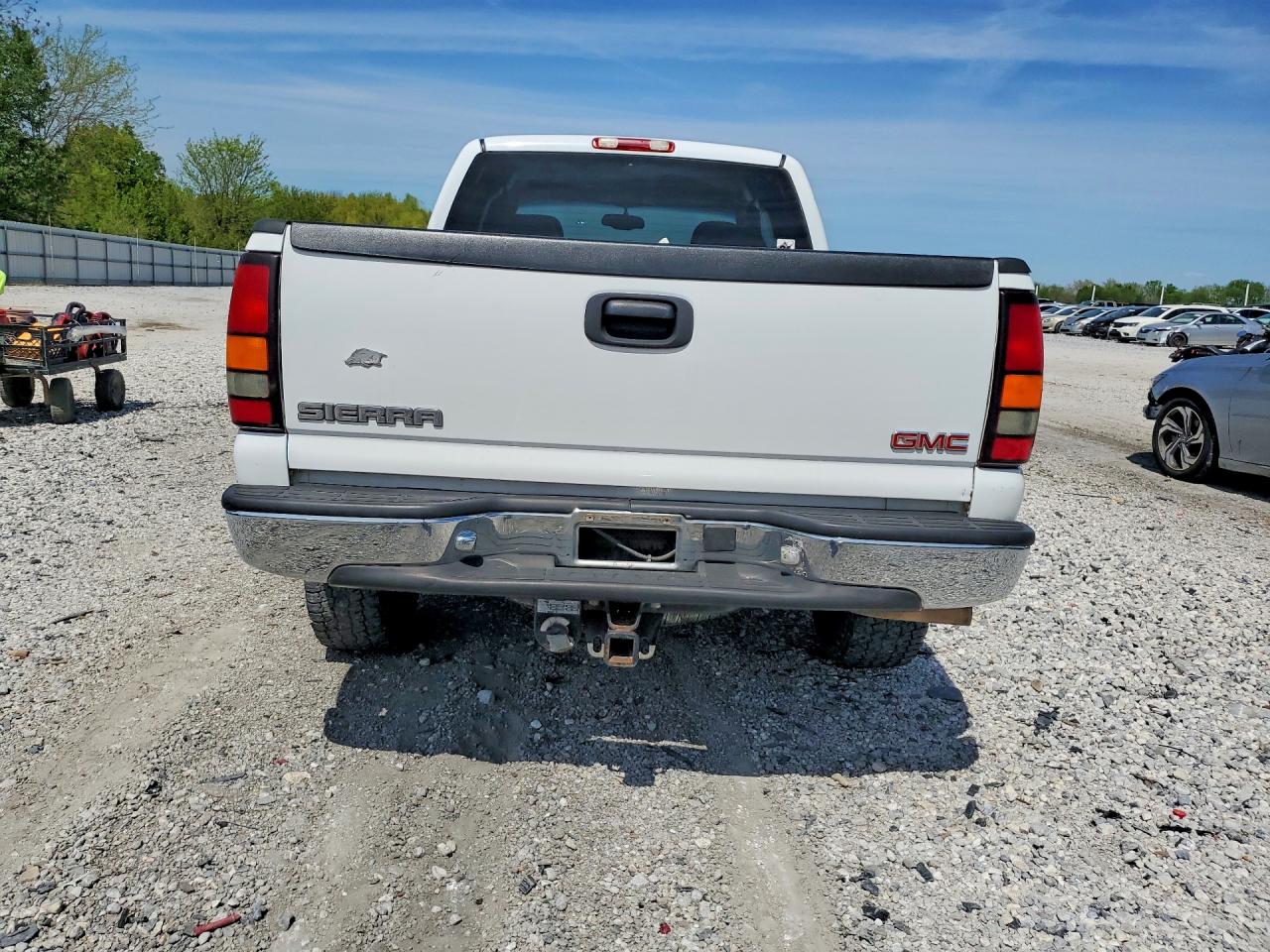 GMC NEW SIERRA 2004 — 7