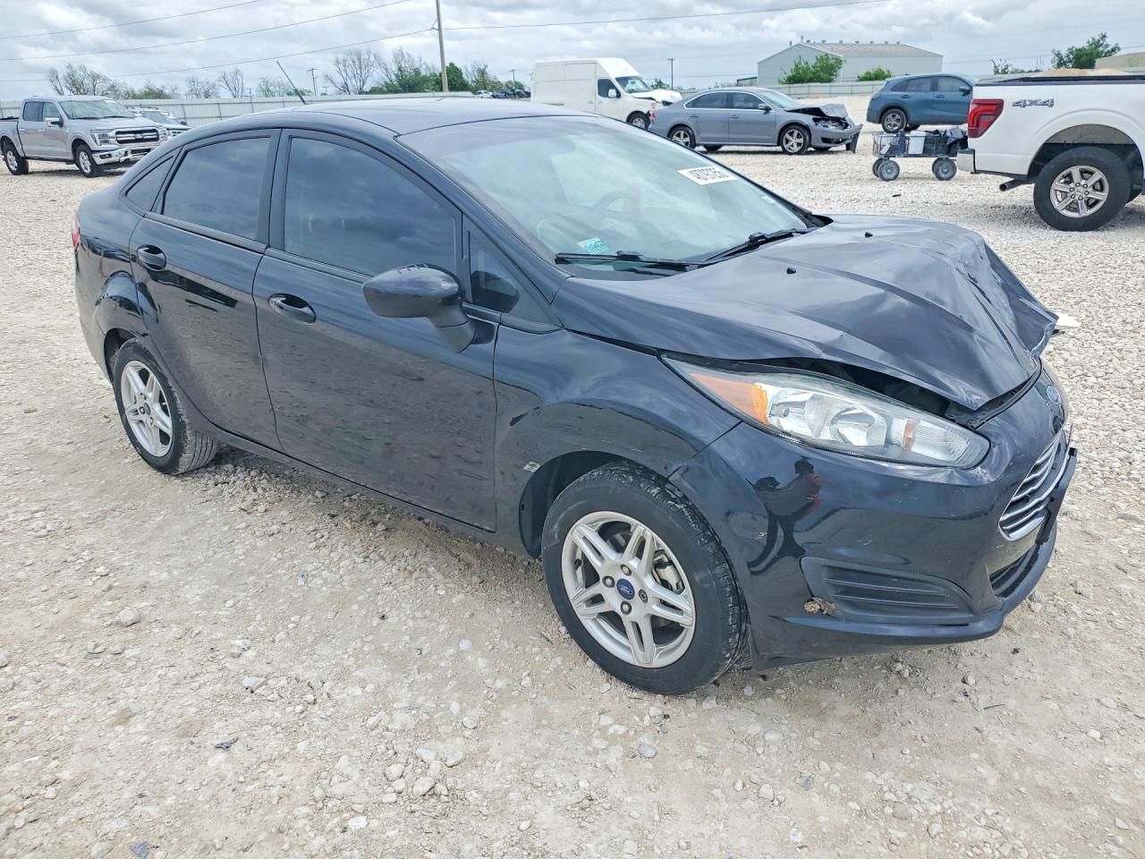 FORD FIESTA 2018 — 5
