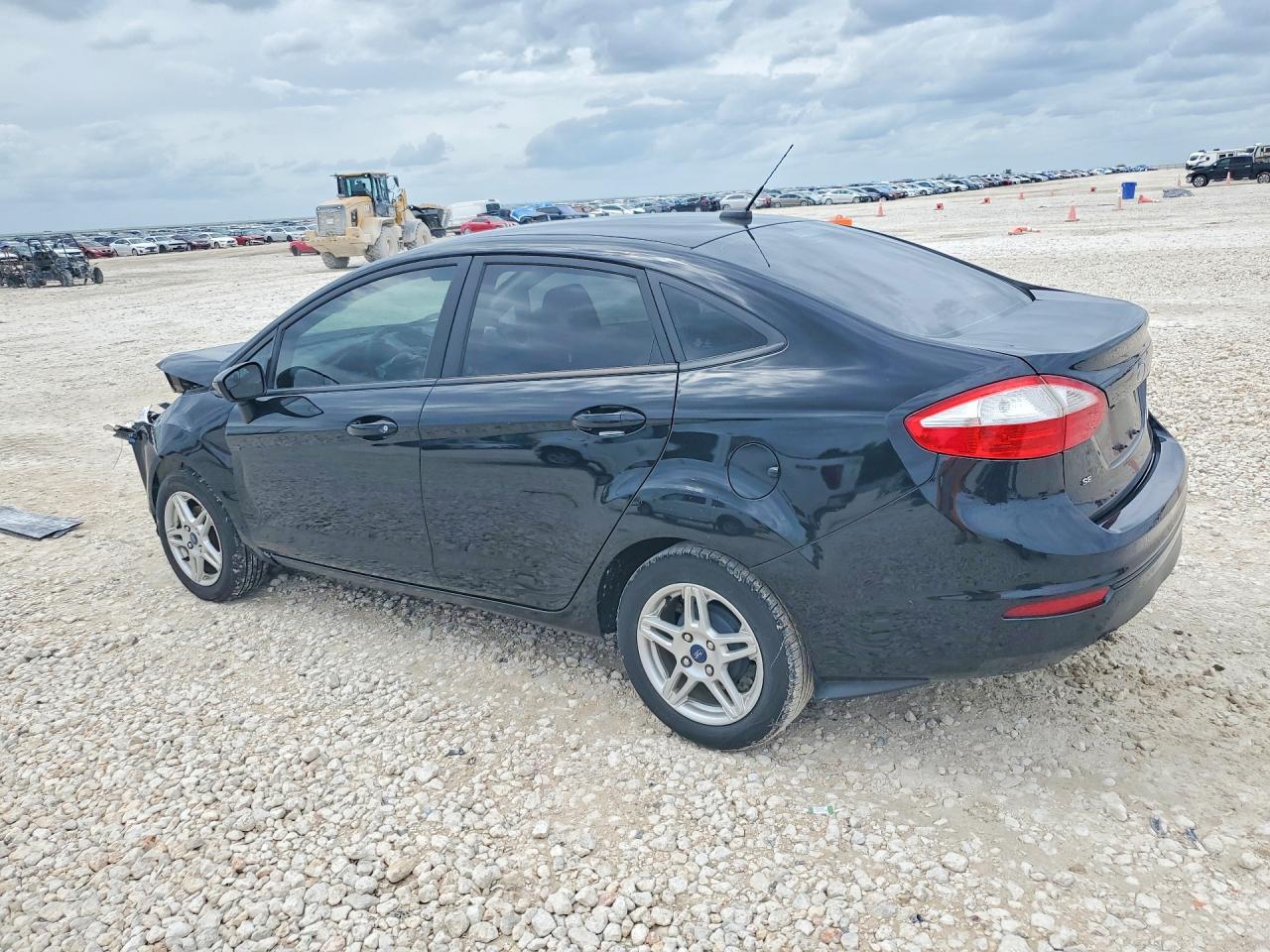 FORD FIESTA 2018 — 3