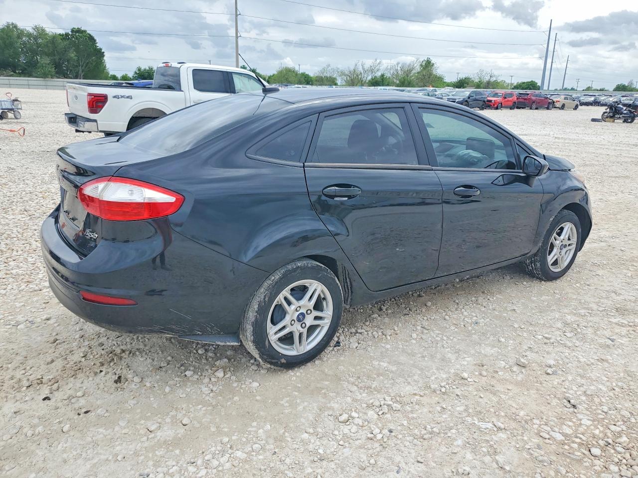 FORD FIESTA 2018 — 4