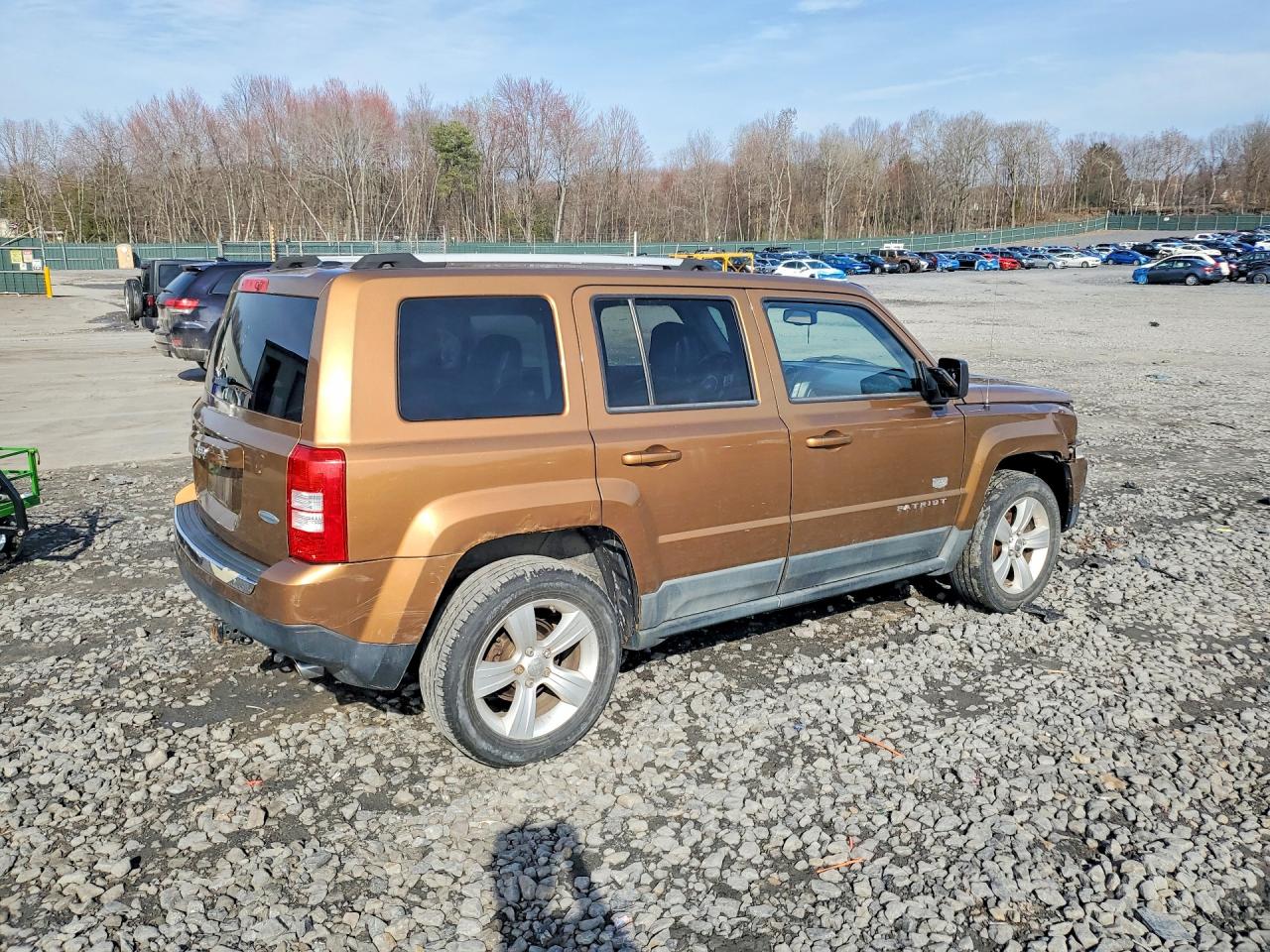 JEEP PATRIOT 2011 — 4