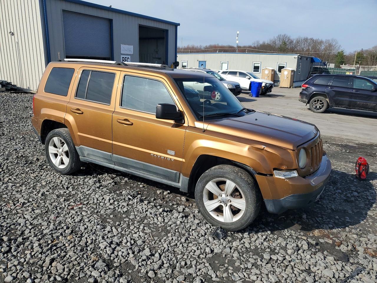 JEEP PATRIOT 2011 — 5