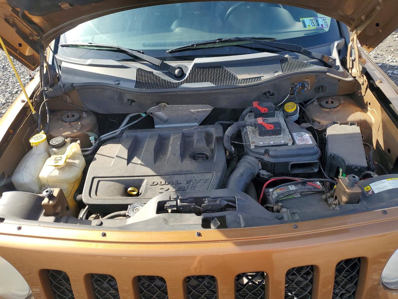 JEEP PATRIOT 2011 — 13
