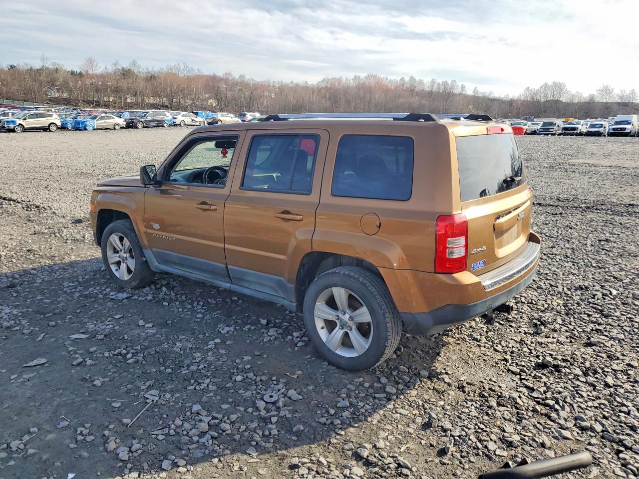 JEEP PATRIOT 2011 — 3