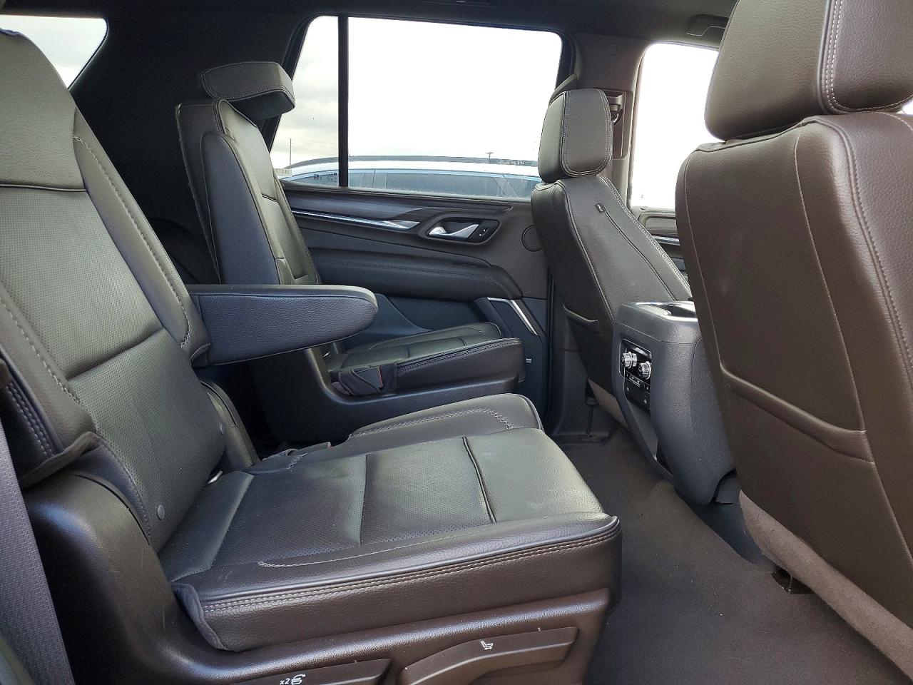 GMC YUKON 2022 — 12