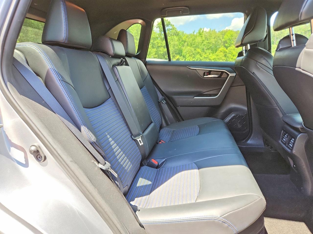 TOYOTA RAV4 HYBRID 2021 — 12