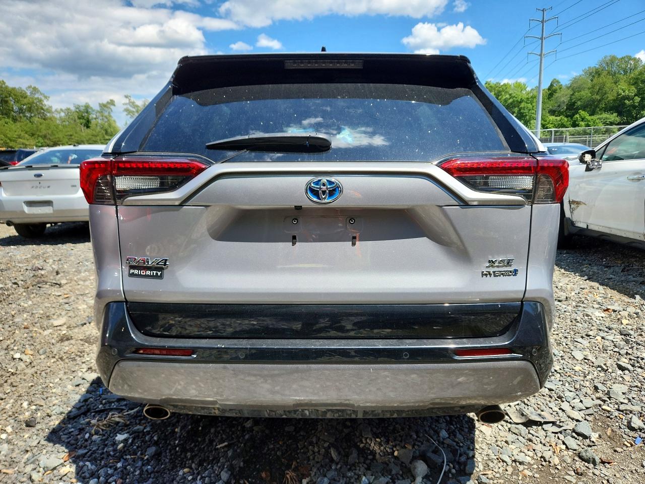 TOYOTA RAV4 HYBRID 2021 — 7