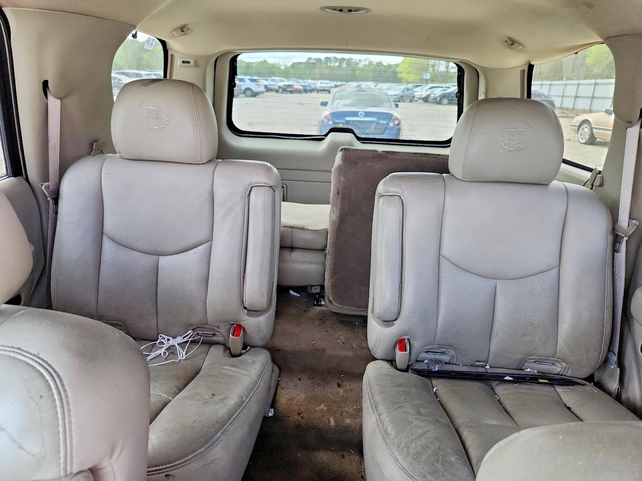 CADILLAC ESCALADE 2005 — 11