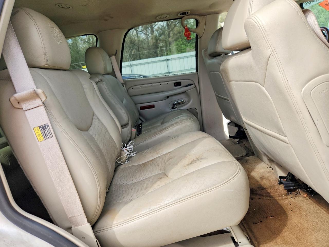 CADILLAC ESCALADE 2005 — 12