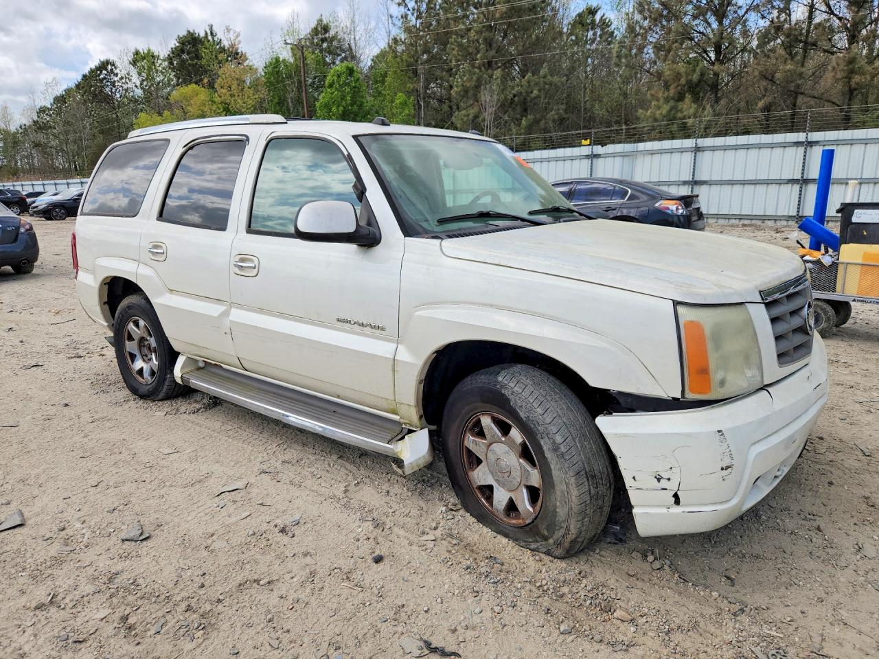 CADILLAC ESCALADE 2005 — 5
