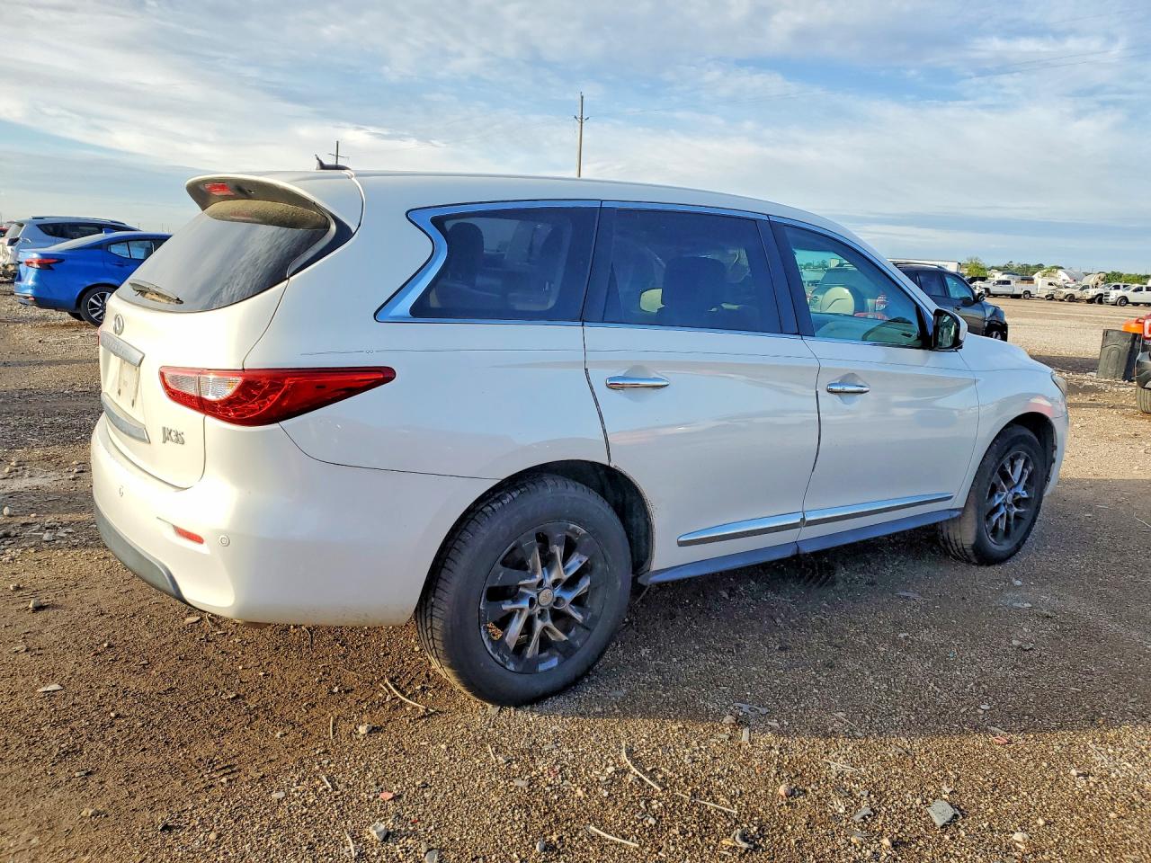 INFINITI JX35 2013 — 4