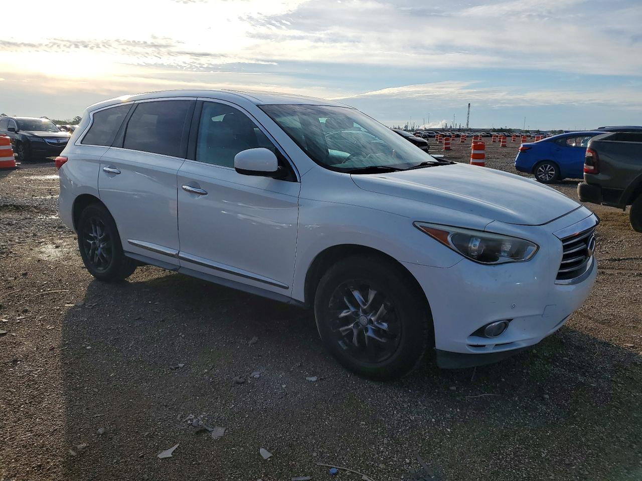 INFINITI JX35 2013 — 5