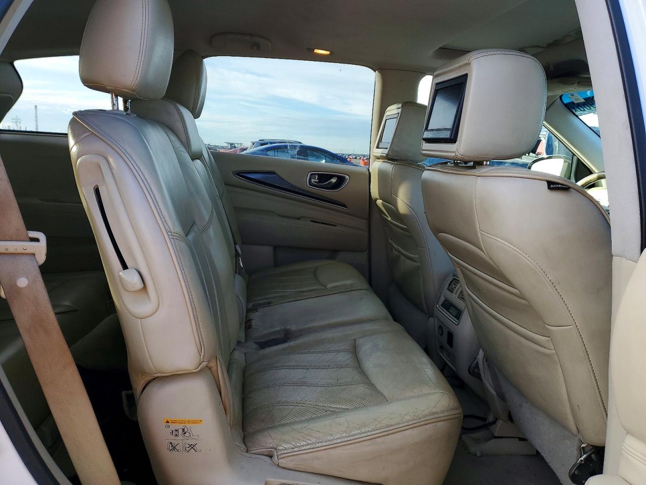 INFINITI JX35 2013 — 11