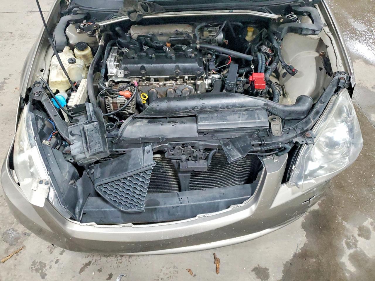NISSAN ALTIMA 2005 — 12