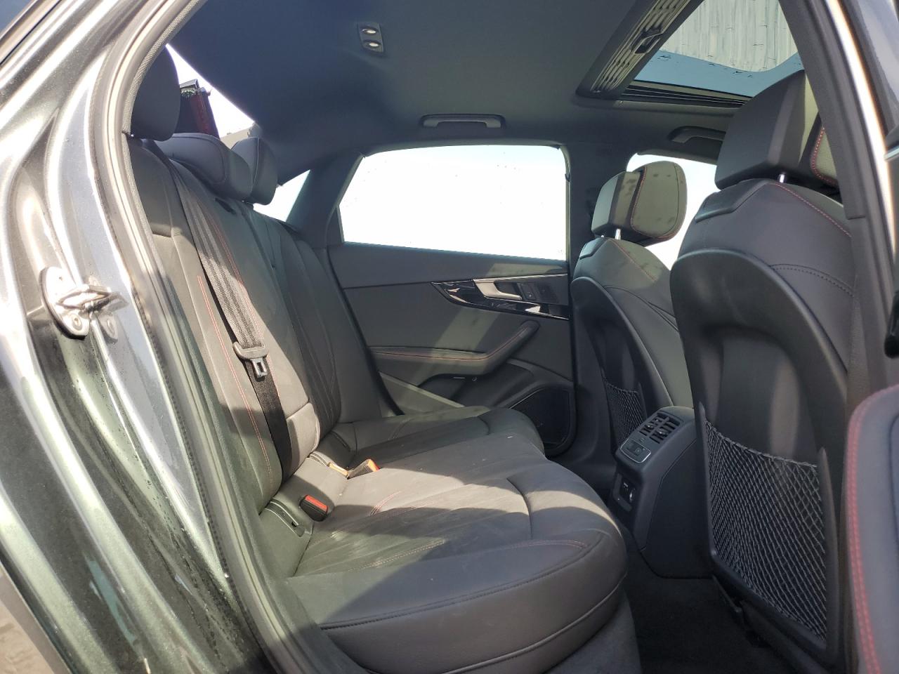 AUDI A4 2019 — 11