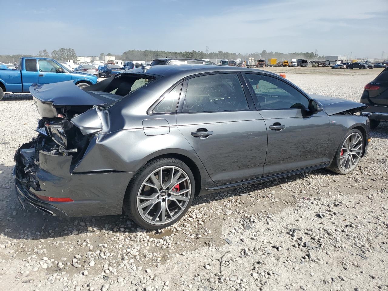 AUDI A4 2019 — 4