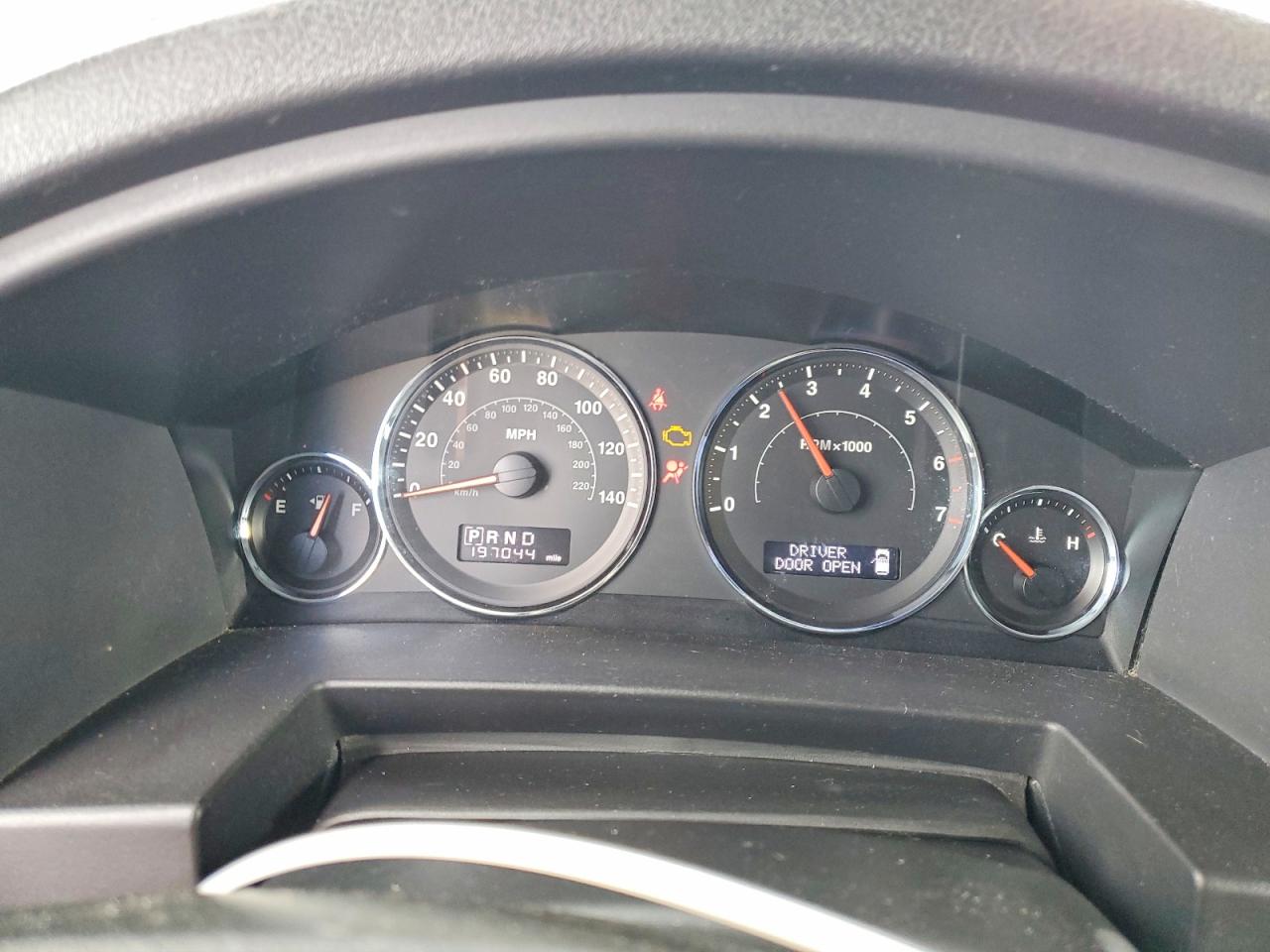 JEEP COMMANDER 2008 — 10