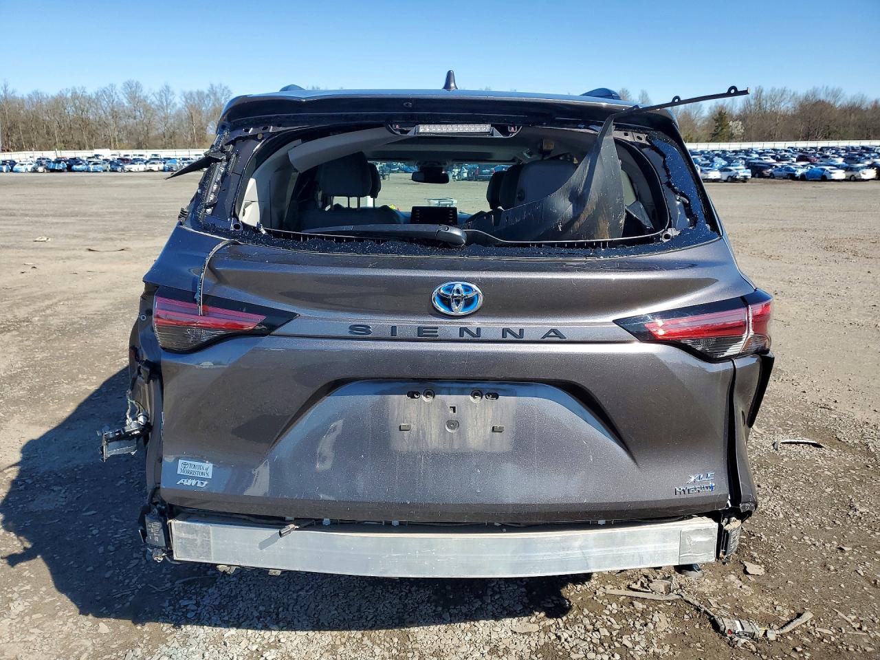 TOYOTA SIENNA 2022 — 7