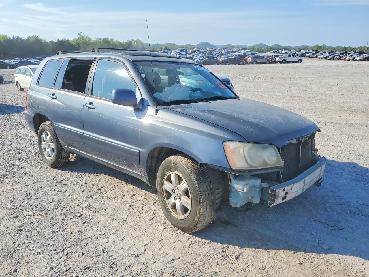 TOYOTA HIGHLANDER 2002 — 5