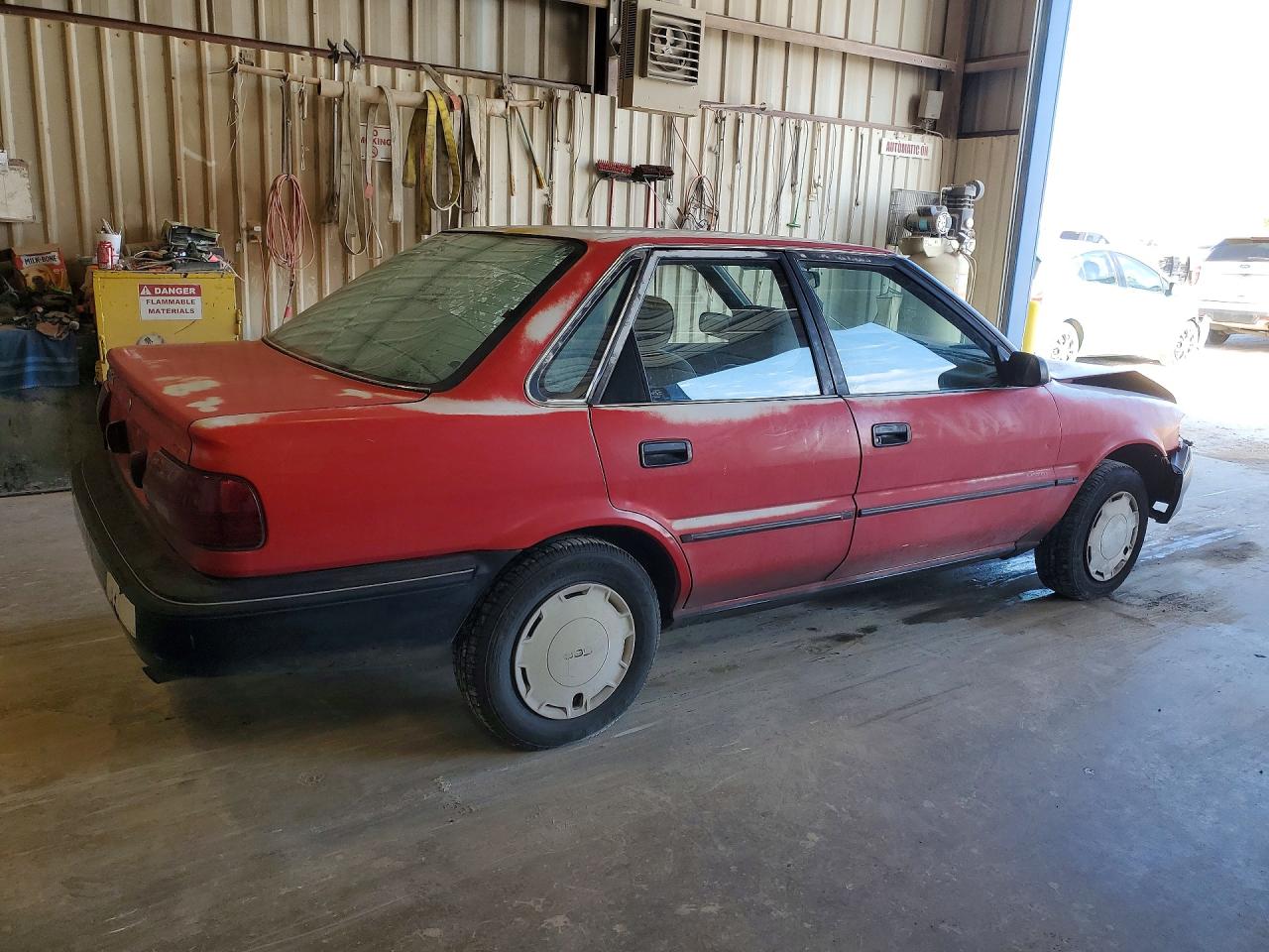 GEO PRIZM 1990 — 4