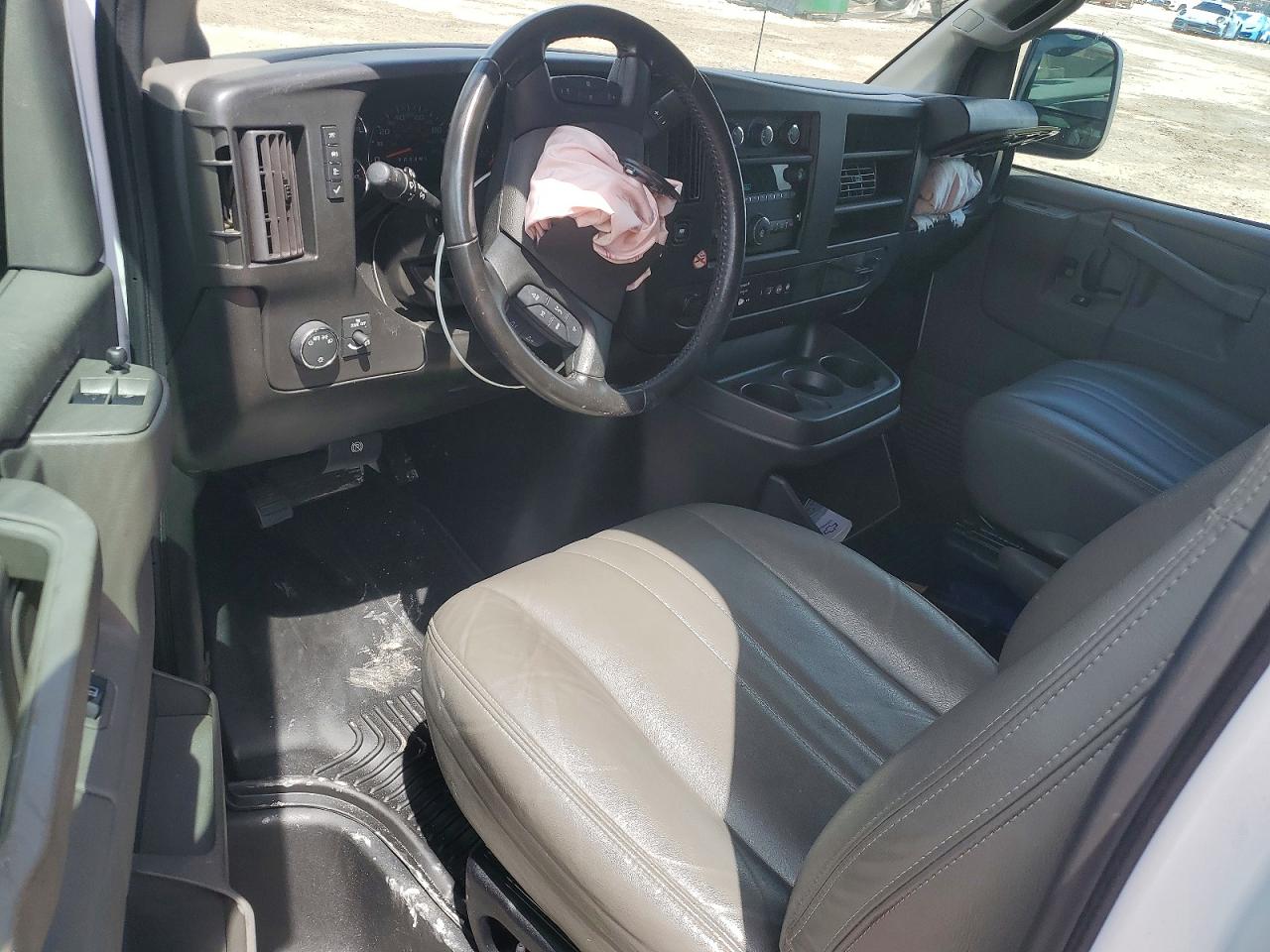 CHEVROLET EXPRESS G2500 2023 — 9