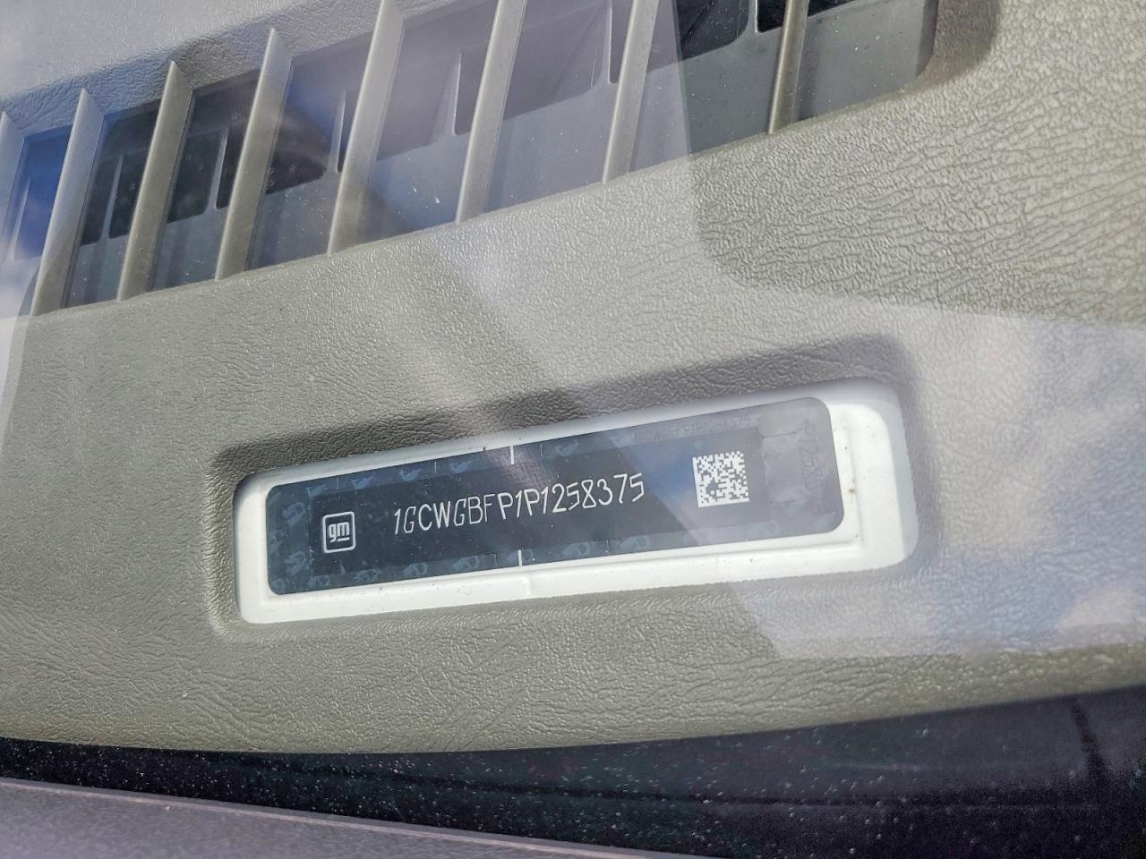 CHEVROLET EXPRESS G2500 2023 — 14
