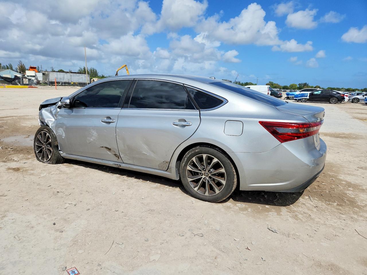 TOYOTA AVALON 2016 — 3