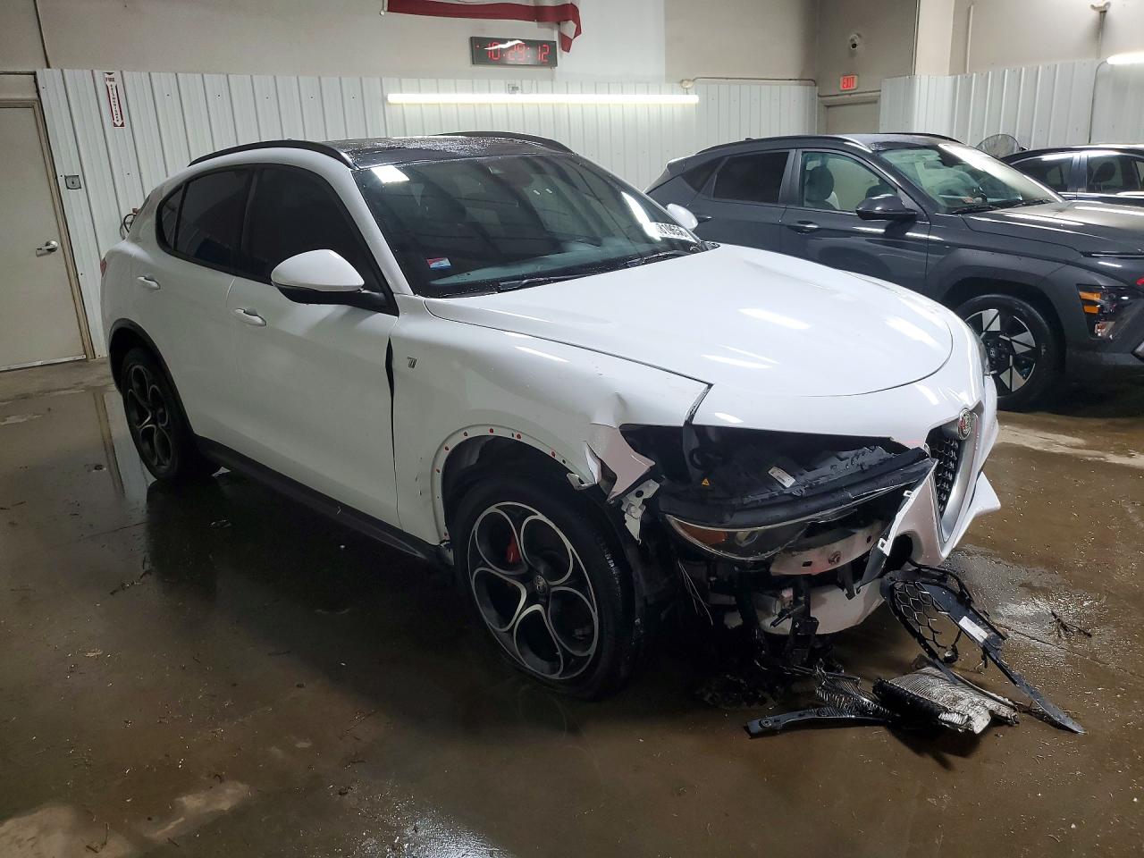 2022 ALFA ROMEO STELVIO TI