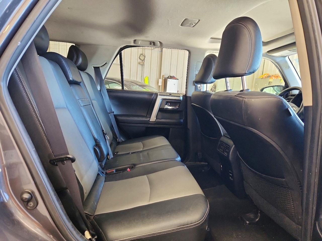 TOYOTA 4RUNNER 2015 — 12