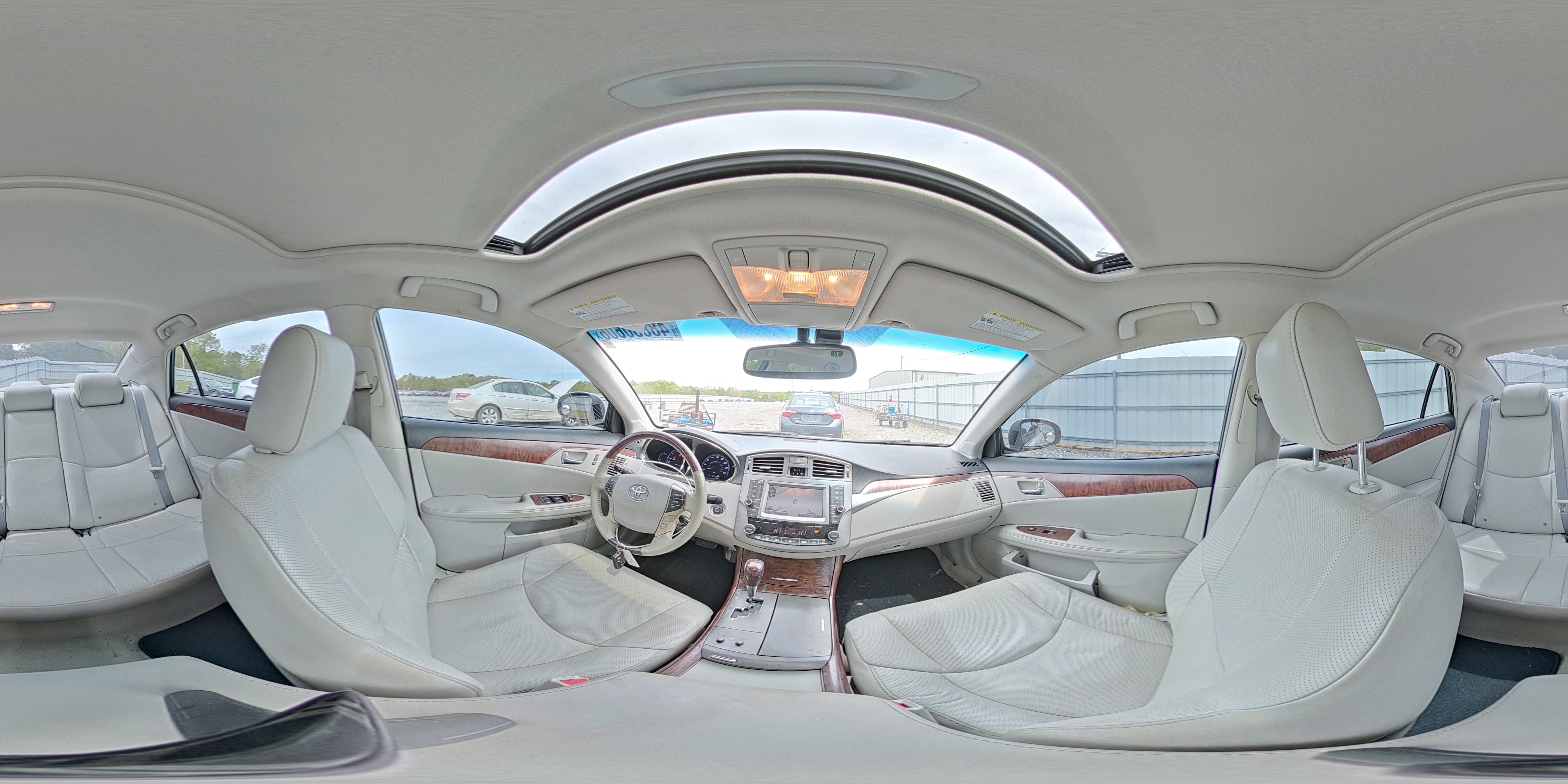 TOYOTA AVALON 2012 — 14