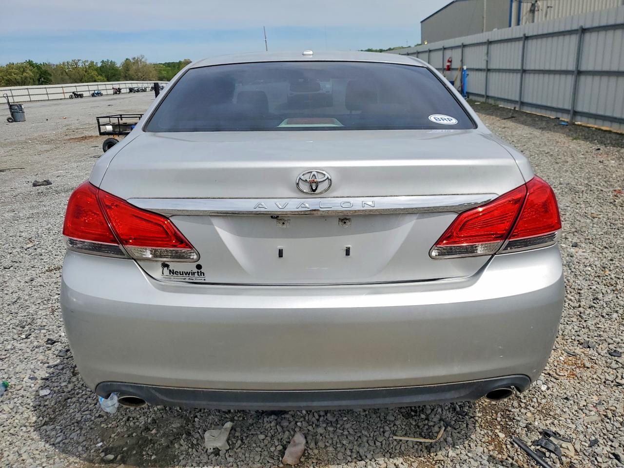 TOYOTA AVALON 2012 — 7